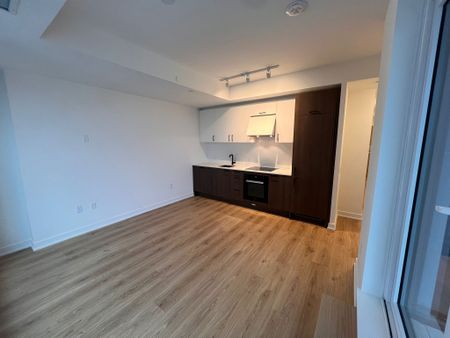 For Lease - 1 Quarrington Lane Unit# 1706, Toronto, Ontario - Photo 4