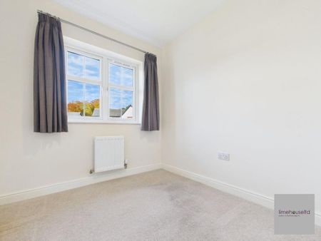 4 bedroom detached house to rent - Photo 3