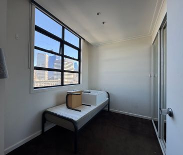 Prime 1-Bedroom Apartment in Melbourne CBD – Location, Convenience,... - Photo 5