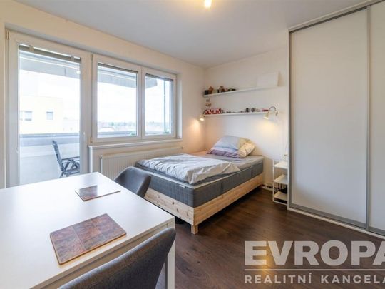 Pronájem bytu 1+kk 32 m2 - Photo 1