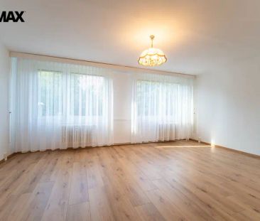 Pronájem bytu 3+1, komora na patře, Dürerova, Praha 10 Strašnice - Photo 2