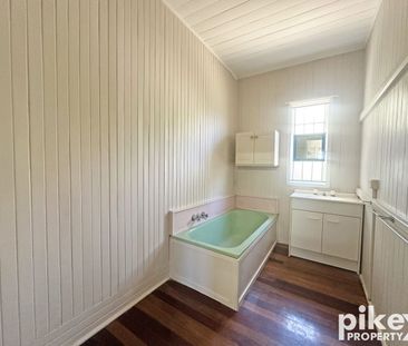 7 Russell Street, Caboolture, Qld 4510 - Photo 2