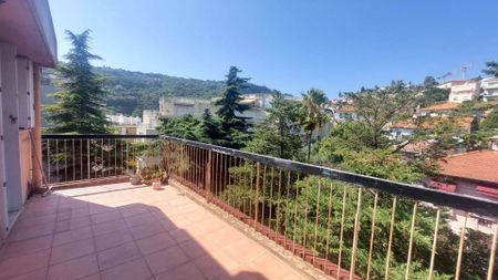 NICE - ST SYLVESTRE - STUDIO DE 38m2 - TERRASSE - Photo 2