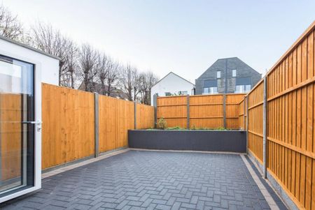 3 bedroom semi-detached house to rent - Photo 4