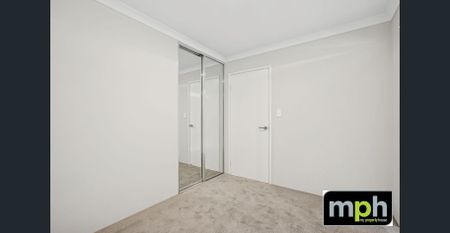 A Coastal Lifestyle Like No Other... - Photo 5