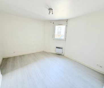 Location Appartement 2 pièces 33m² - Photo 6
