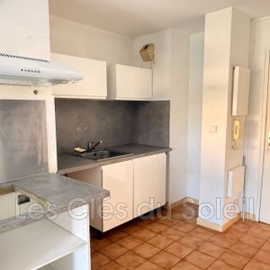 Location Appartement 1 pièce 36m² LA VALETTE DU VAR 83160 - Photo 2