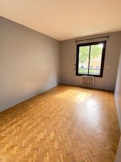 Location Appartement 3 pièces 94m² LYON 3ème - Photo 2