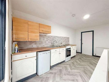 Market Street, Heanor, DE75 - Photo 3