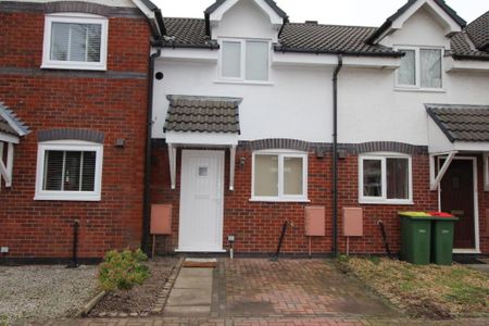 2 bedroom terraced house to rent - Photo 2