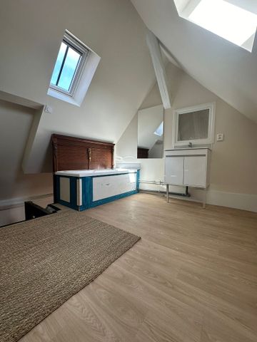 Location Appartement 4 pièces 101m² - Photo 3