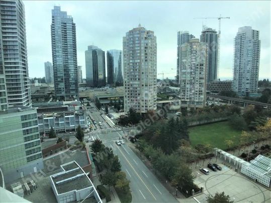 6XXX Willingdon Avenue 2001 Burnaby - Photo 1