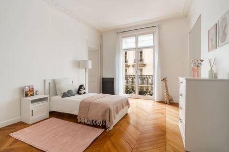 Appartement à louer à Paris 8Ème - Photo 4