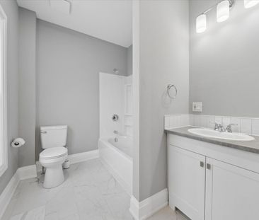 For Lease - 16 Albert Street Unit# Main, Orillia, Ontario - Photo 5