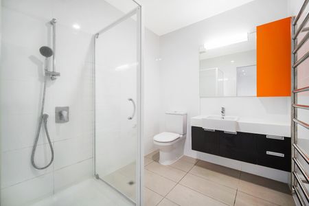 Contemporary City‑Fringe Living at The Orange - Photo 5