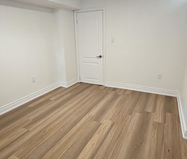 For Lease - 2 Blackburn Crescent, Ajax, Ontario - Photo 4