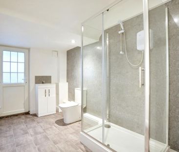 1 bedroom ground floor flat to rent - Photo 1