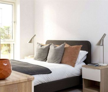 AVAILABLE NOW! | BLEND OF COMFORT AND CONVENIENCE | PARKING AVAILAB... - Photo 2