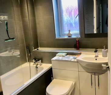 2 Bed Flat, Landressy Place, G40 - Photo 5