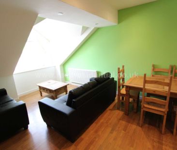 Castle Boulevard, Lenton, England - Photo 3
