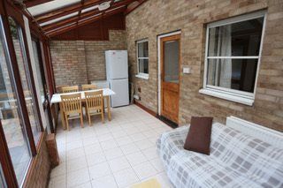 1 bed house / flat share to rent in Titania Close - Photo 3
