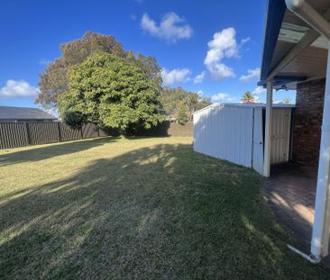 Waterfront Home for Rent - Photo 4