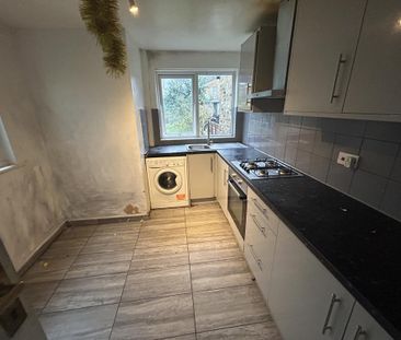 3 bedroom detached house to rent - Photo 6