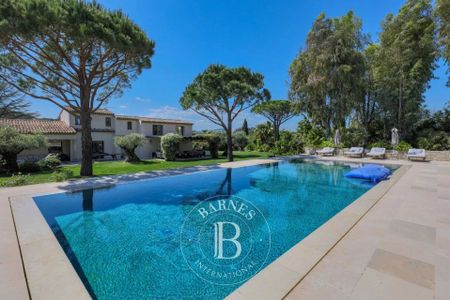 SAINT-TROPEZ - CAPON - VILLA 9 CHAMBRES - 1 CHAMBRE DE SERVICE - PISCINE - Photo 2