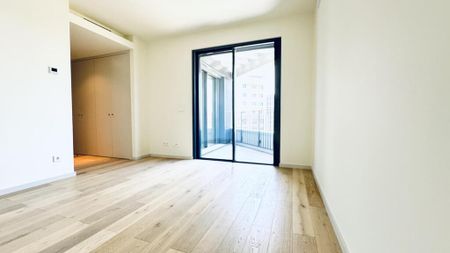 2 Bedroom Apartment with swimming pool, Parque das Nações, Lisboa - Photo 5