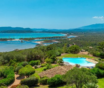 Rental Villa Ste Lucie De Porto Vecchio 8 Rooms 350 m² - Photo 3