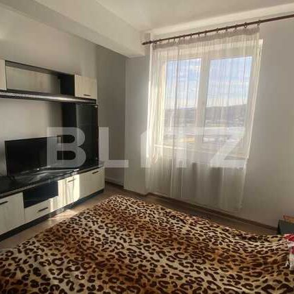 Apartament cu 2 camere, 45 mp, semidecomandat, zona Petrom - Photo 1