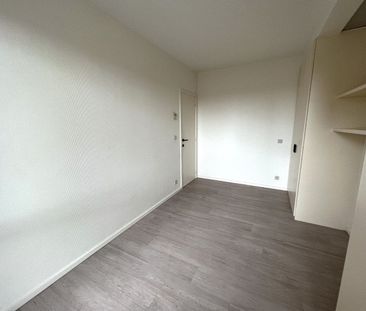 APPARTEMENT (102m²) MET 2 SLAAPKAMERS IN CENTRUM IEPER - Photo 6