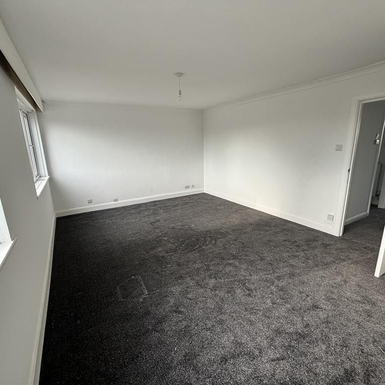 3 bedroom maisonette to rent - Photo 1