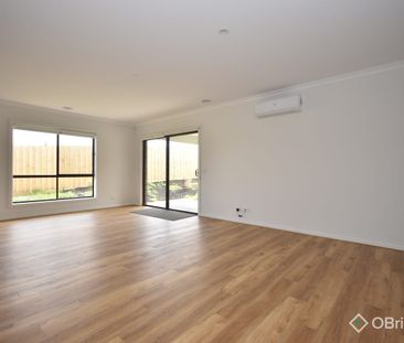 Modern Home, Prime Location - Photo 1