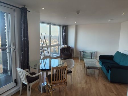 2 Bed Flat, Raphael House, IG1 - Photo 3