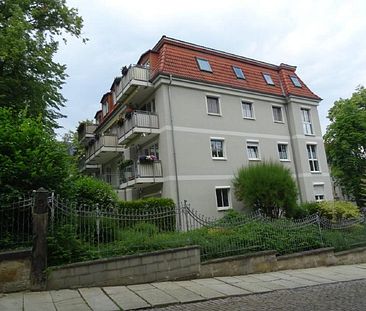 Wunderschöne Zweiraumwohnung mit Balkon! - Photo 2