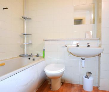 Studio to rent - Photo 6