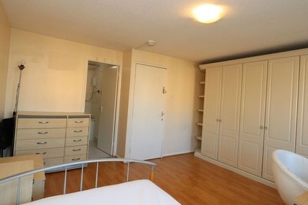 Room in a Shared Flat, Inglewood Close, E14 - Photo 3