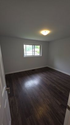For Lease - 26 Murchison Crescent, Toronto, Ontario - Photo 1