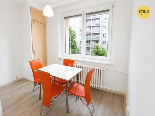Pronájem bytu 1+1 37 m² - Photo 1