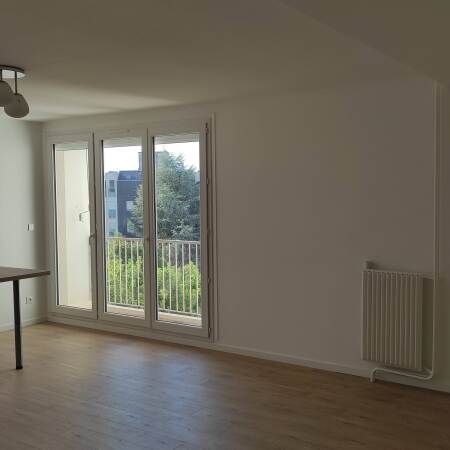 Location Appartement 5 pièces 95m² ORLEANS 45100 - Photo 1