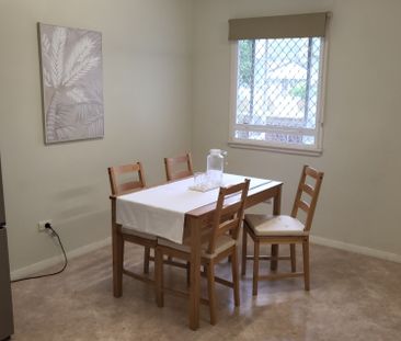 Logan Central - Photo 6