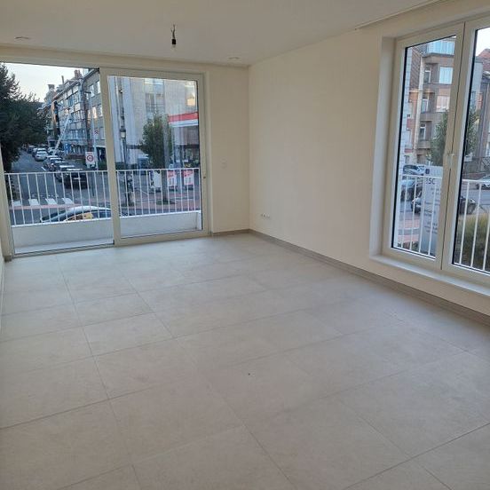 Appartement te huur - Photo 1