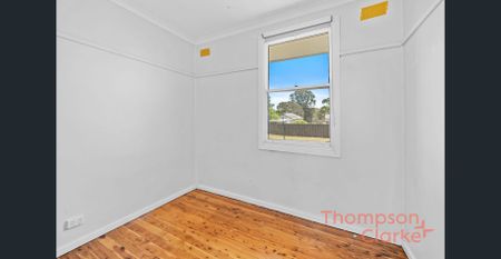 Neat and tidy home in a great location! - Photo 5