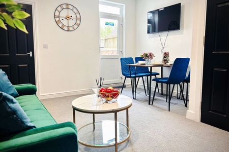 Gadsby Street, Nuneaton, CV11 4PF - Photo 2