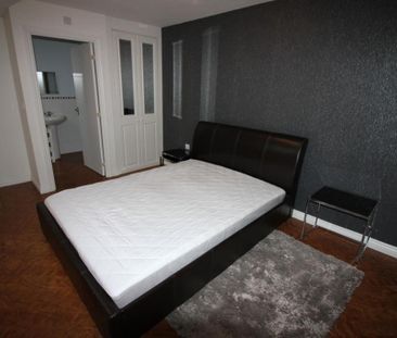 2 bedroom semi-detached house to rent - Photo 3