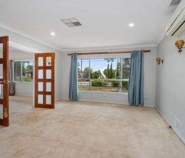 Positioned on a large block in the sought-after suburb of Victory H... - Photo 3