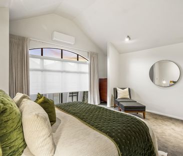 Steps to Ponsonby Road - Highly Spacious Townhouse with Garage + Ex... - Photo 6