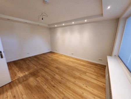 Renovierte 1 Zi.-Wohnung auf ca. 42,8 m², Zentrale Lage nähe U-Bahn Billstedt. - Foto 4