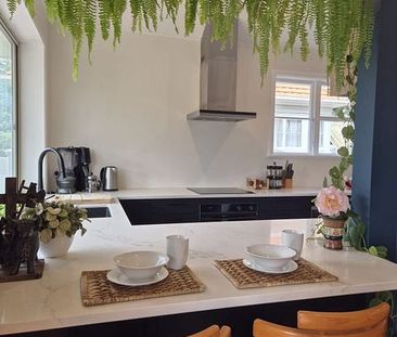 Sunny 2.5 bedroom with office & garage - Photo 6